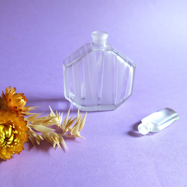 Claude - Flacon vintage pour parfum - Floratropia Paris - Parfums 100% naturels (ouvert)